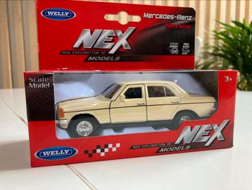 W123 mercedes benz modelauto beschikbaar voor biedingen