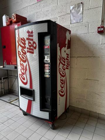 Coca cola drinkautomaat beschikbaar voor biedingen