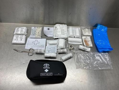 DIVERSEN EHBO kit Toyota GT 86 (ZN) (PZ49S00ED0EU), Auto-onderdelen, Overige Auto-onderdelen, Toyota, Gebruikt