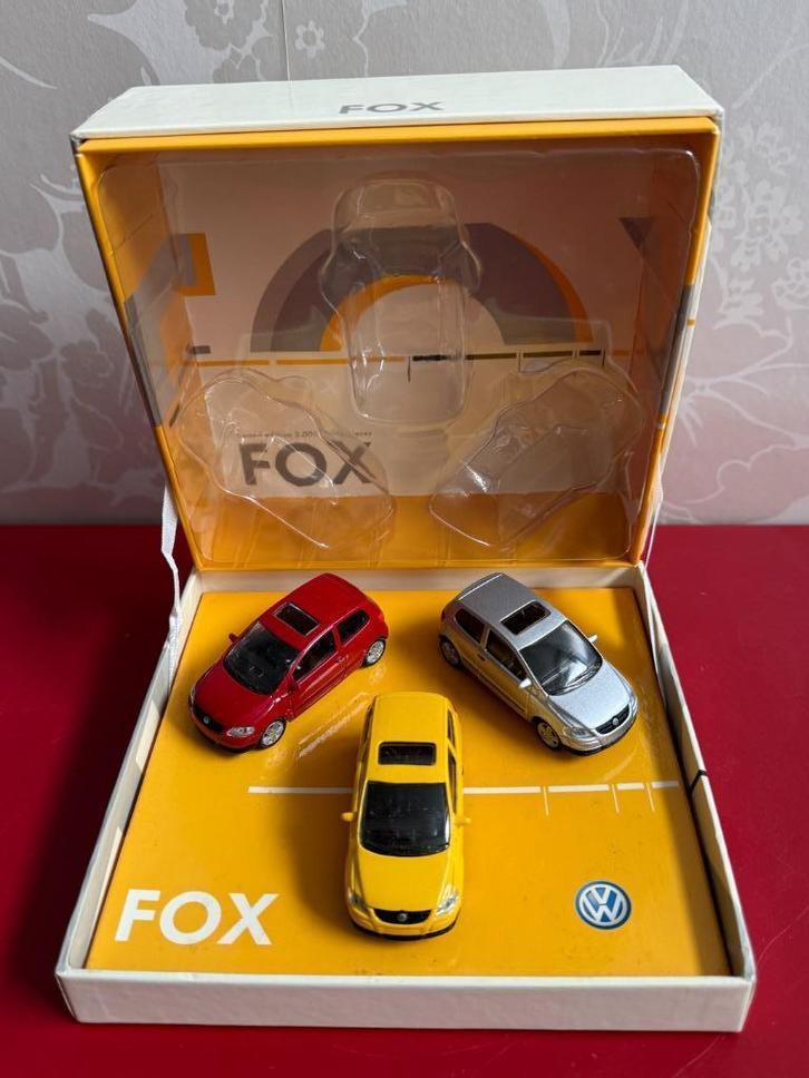 VW Fox - Promotiebox NOREV met 3 modellen, Hobby en Vrije tijd, Modelauto's | Overige schalen, Gebruikt, Auto, Ophalen of Verzenden