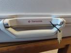 Samsonite koffer €.10,00 Kleur: Wit Lang 68 cm Hoog: 52 cm, Ophalen of Verzenden, Zo goed als nieuw, Hard kunststof, Slot