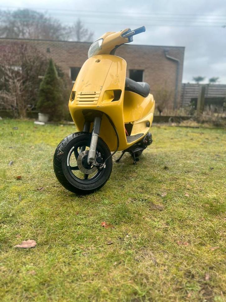 Zip type 3fastrider, Vélos & Vélomoteurs, Scooters | Piaggio, Comme neuf, Zip, Classe A (25 km/h), Deux-temps, Enlèvement