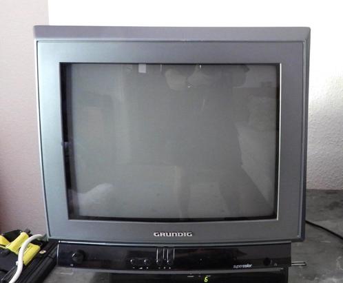Grundig beeldbuis kleuren TV - tafelmodel, Audio, Tv en Foto, Televisies, Zo goed als nieuw, Grundig, Ophalen