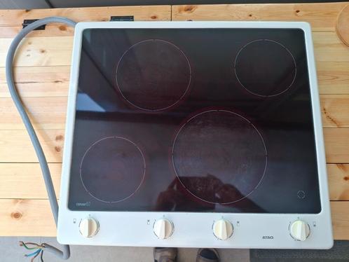 Elektrisch vuur , fornuis, Elektronische apparatuur, Fornuizen, Gebruikt, Inbouw, Elektrisch, 4 kookzones, Ophalen