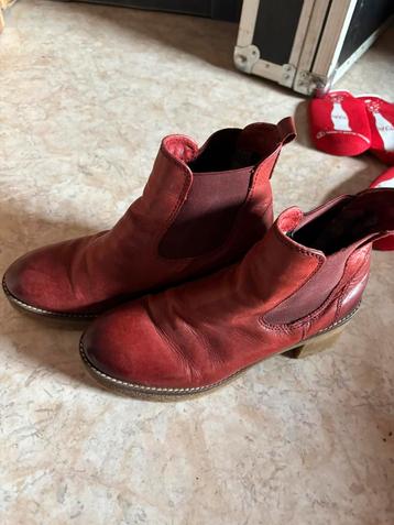 Schoenen beschikbaar voor biedingen