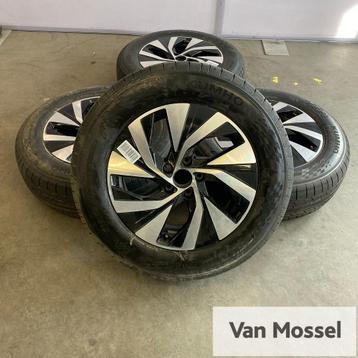 VW Tiguan Kumho Ecsta PS71 SUV 215/65/R17 99V REEDIJK beschikbaar voor biedingen