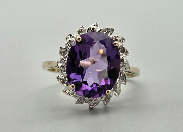 Gouden Vintage ring edelsteen amethist en diamant.2025/680, Handtassen en Accessoires, Ringen, Zo goed als nieuw, Dame, 17 tot 18
