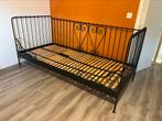 Ikea bed met lattebodem, Huis en Inrichting, Slaapkamer | Bedden, Ophalen, Verstelbaar, 90 cm, Eenpersoons