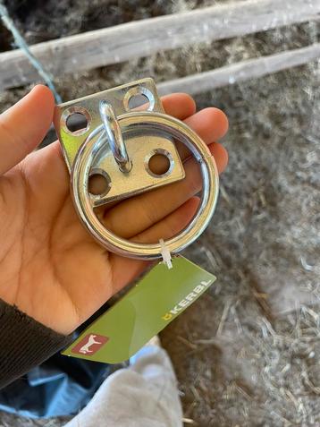 Vastzet ring  beschikbaar voor biedingen