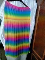 Strandrok in regenboogkleuren,met splitten opzij,;maat 40/42, Kleding | Dames, Badmode en Zwemkleding, Ophalen of Verzenden, Gedragen