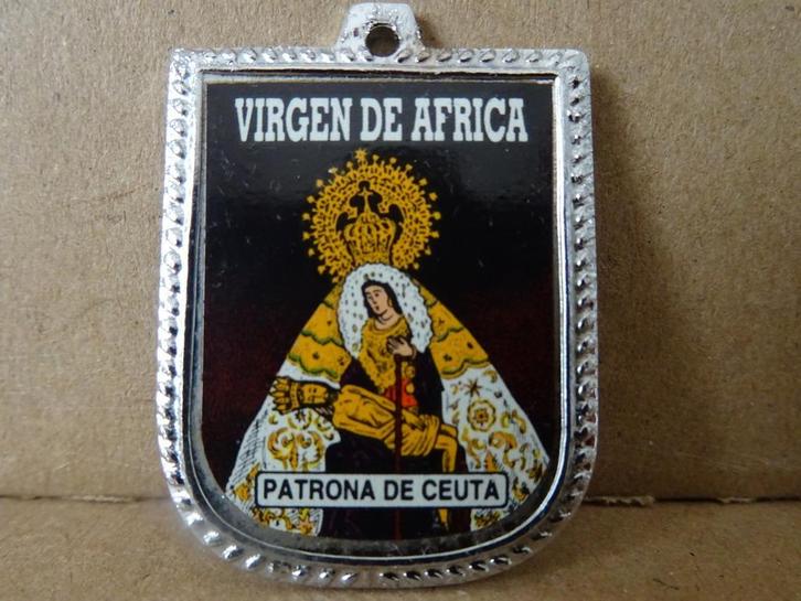 Medaillon O.L.V. v. Afrika Virgen de Africa Patrona de Ceuta, Verzamelen, Religie, Zo goed als nieuw, Christendom | Katholiek