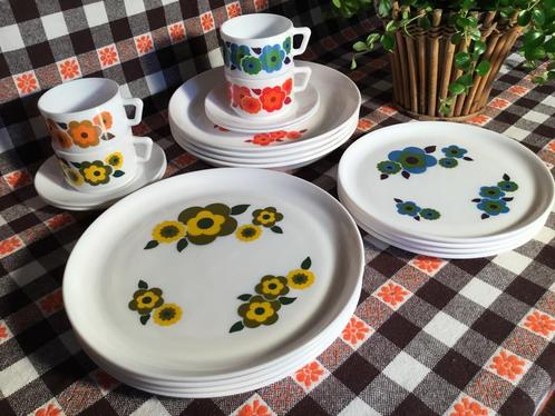 Vaisselle Arcopal Lotus pour 4 personnes (4 couleurs), Maison & Meubles, Cuisine | Vaisselle, Assiettes(s), Verre, Enlèvement ou Envoi