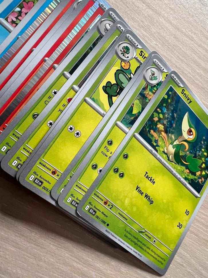 78 Pokémon Black Bolt kaarten, Hobby en Vrije tijd, Verzamelkaartspellen | Pokémon, Zo goed als nieuw, Meerdere kaarten, Foil