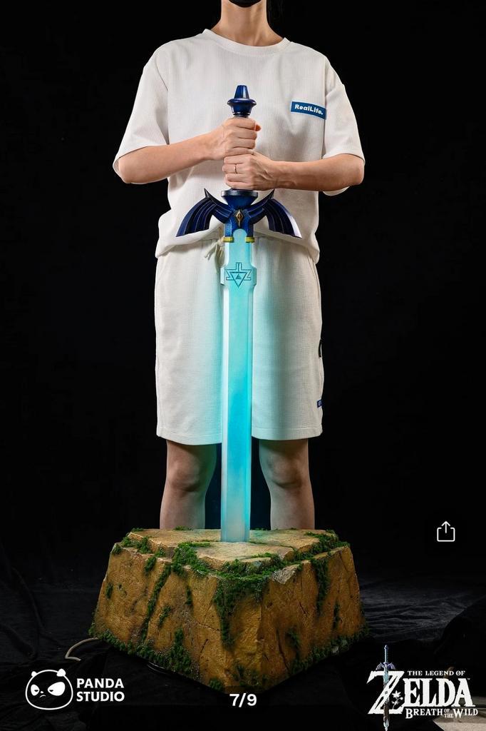 Legend of zelda Panda studio Master Sword Resin Statue, Verzamelen, Beelden en Beeldjes