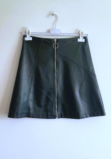  Daphnea Trendy en Stijlvolle PLU Lederen Rok - Mode-item!  beschikbaar voor biedingen