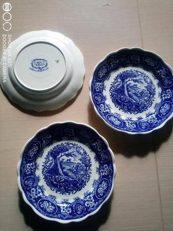3 assiettes boch Marie-Antoinette beschikbaar voor biedingen