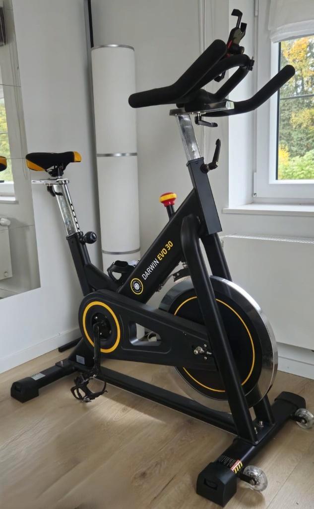 Vélo de biking Darwin Evo 30, Sport en Fitness, Fitnessapparatuur, Gebruikt, Spinningfiets, Benen, Metaal, Ophalen