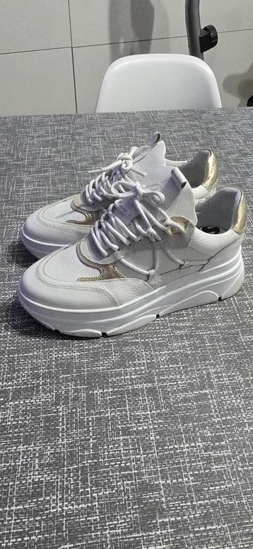 Sneakers Maat 38 beschikbaar voor biedingen