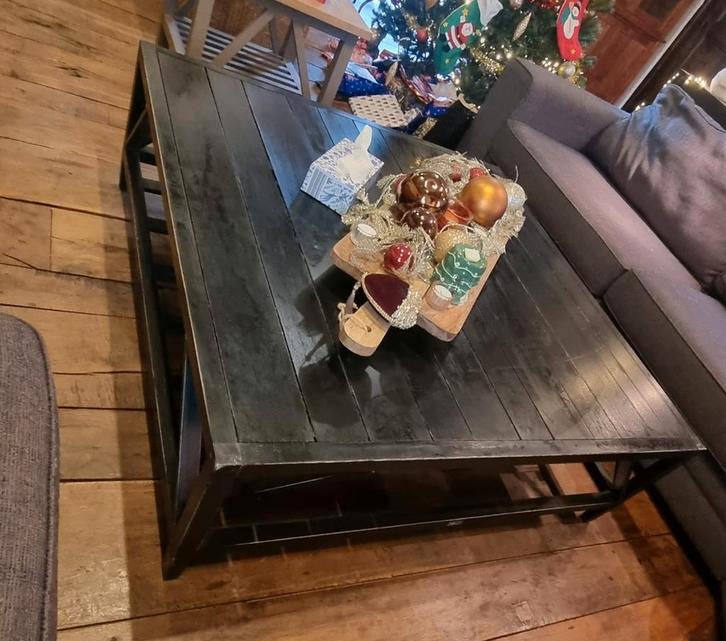 Table basse Flamant, Maison & Meubles, Tables | Tables de salon, Comme neuf, Enlèvement ou Envoi