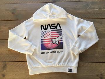 C&A, trui met kap / hoodie maat 146 - 152 beschikbaar voor biedingen