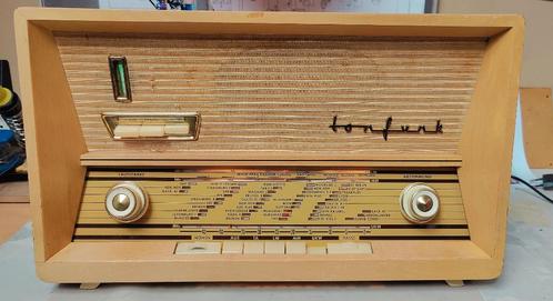 Vintage Tonfunk radio met bluetooth., Antiquités & Art, Antiquités | TV & Hi-Fi, Enlèvement