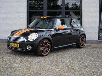 MINI ONE 1.6 Chili 131.000km !!! Clima Stoelverwarming Navi beschikbaar voor biedingen