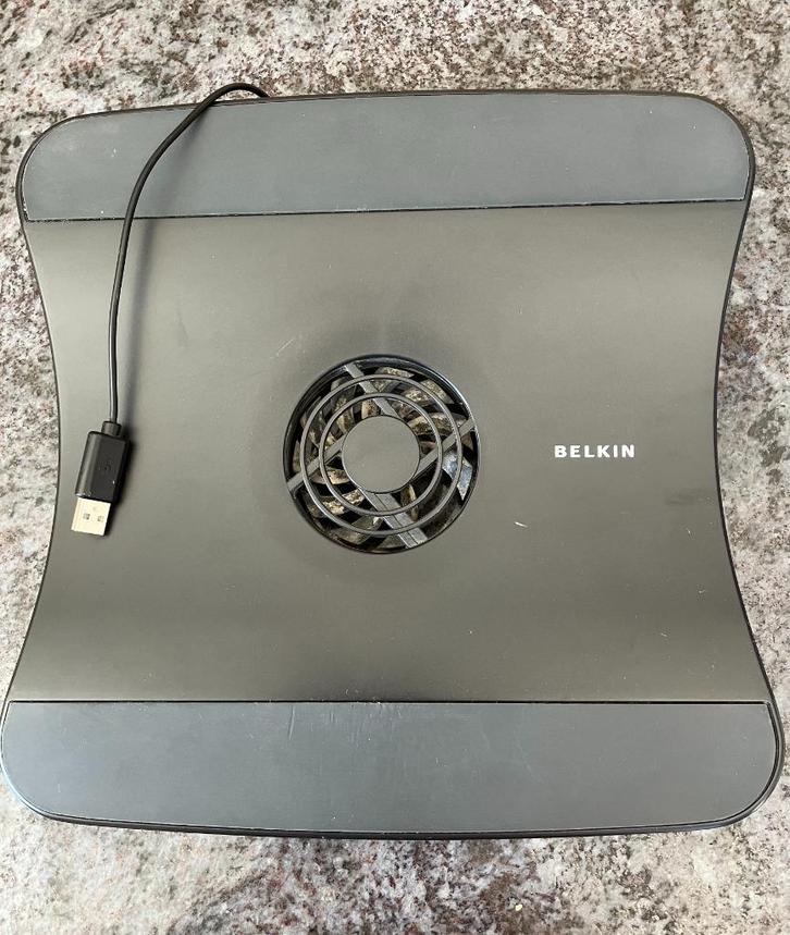 Koelstandaard voor laptops van Belkin, Computers en Software, Laptopstandaarden, Zo goed als nieuw, Ophalen