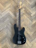 Basse Mad axe (Aria Pro 2), Musique & Instruments, Instruments à corde | Guitares | Basses, Enlèvement, Utilisé, Électrique