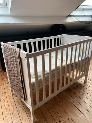LIT BEBE EVOLUTIF IKEA  beschikbaar voor biedingen