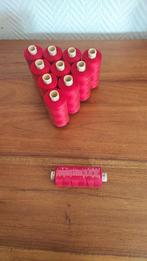 rood naaigaren verschillende rolletjes €0.5 per stuk, Hobby en Vrije tijd, Ophalen of Verzenden, Nieuw