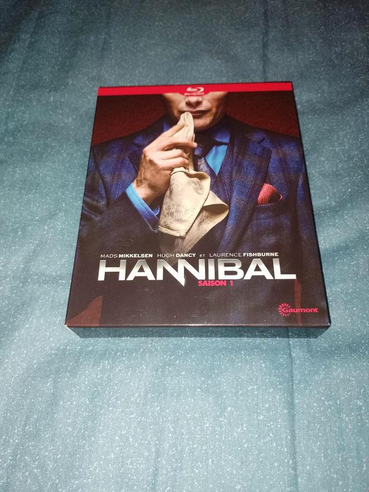 Te koop in een volledige Blu-ray-dvd-box van Hannibal seizoe, Cd's en Dvd's, Dvd's | Tv en Series, Zo goed als nieuw, Thriller