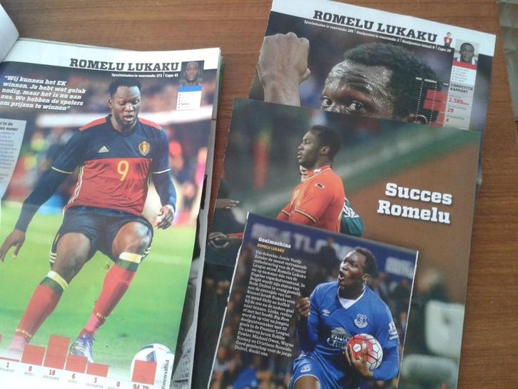 (soep)kom + foto's van Lukaku + drinktas Red Devils, Verzamelen, Sportartikelen en Voetbal, Nieuw, Ophalen of Verzenden