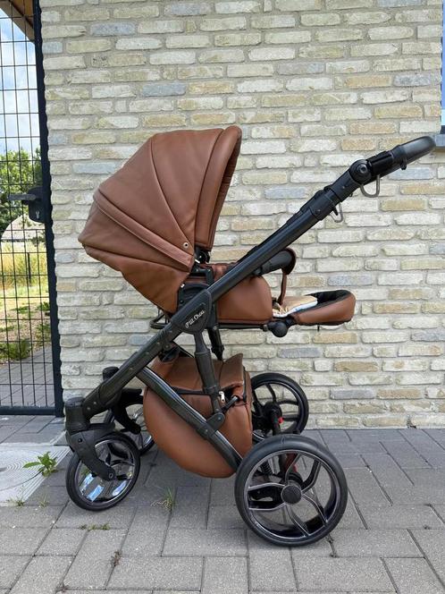 Mooie kinderwagen P’tit Chou Trento eco cognac sport 3 in 1, Kinderen en Baby's, Kinderwagens en Combinaties, Gebruikt, Kinderwagen