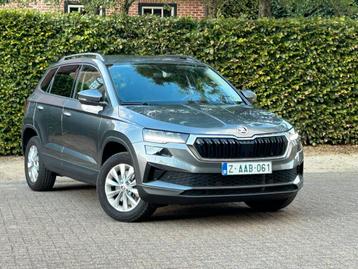SKODA KAROQ family 1.5 TSI 150 pk/ACC/camera/zetelv./NIEUW! beschikbaar voor biedingen