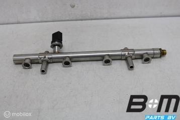 Brandstofverdeler Audi A4 8W 06K133317G beschikbaar voor biedingen