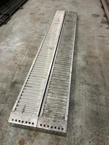 Aluminium oprijplaten beschikbaar voor biedingen