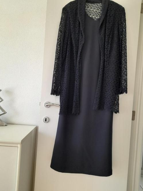 feestelijk lang kleed  + vest, Kleding | Dames, Gelegenheidskleding, Zo goed als nieuw, Maat 46/48 (XL) of groter, Blauw, Ophalen of Verzenden