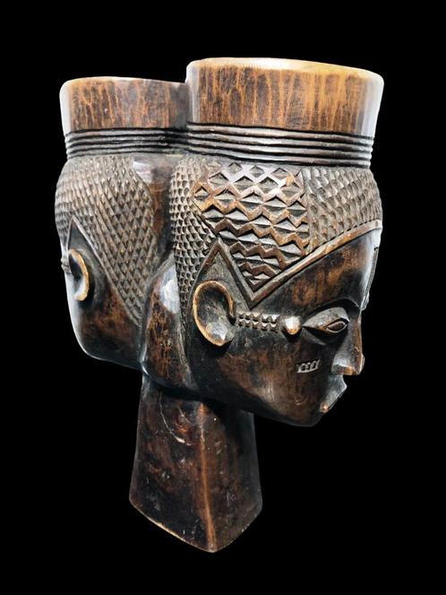 Ancienne coupe double Kuba - Congo RDC 20cm, Antiquités & Art, Art | Art non-occidental, Enlèvement ou Envoi