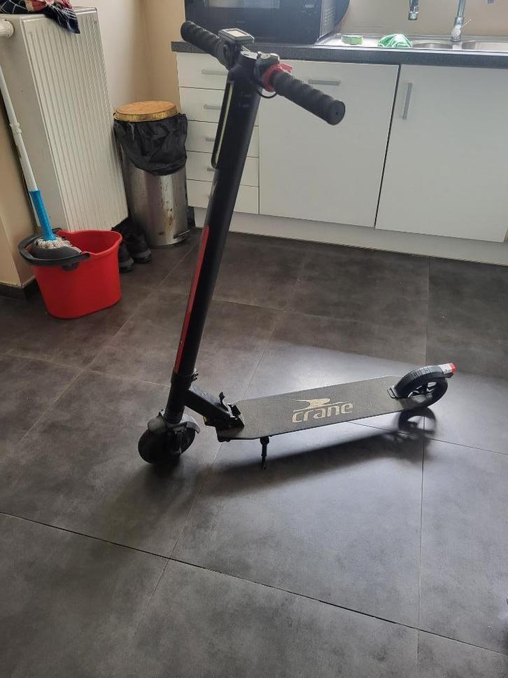 elektrische step, Fietsen en Brommers, Steps, Zo goed als nieuw, Elektrische step (E-scooter), Ophalen