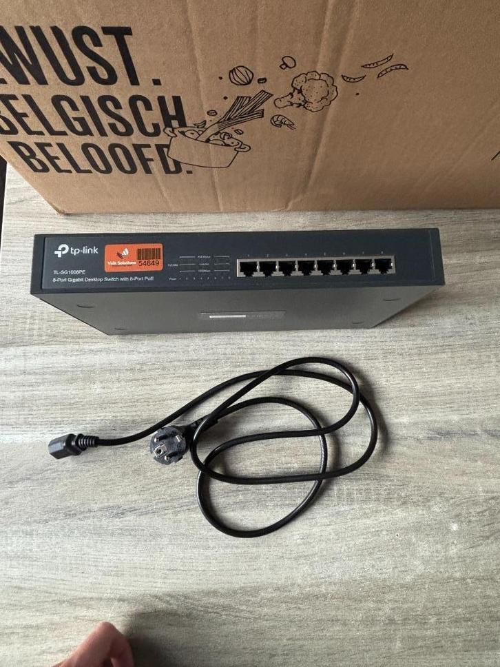 TL-SG1008PE, Computers en Software, Netwerk switches, Zo goed als nieuw, Ophalen of Verzenden