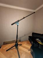 Millenium microfoonstandaard met boom arm – goede staat, Muziek en Instrumenten, Standaarden, Ophalen of Verzenden, Nieuw, Instrumentstandaard