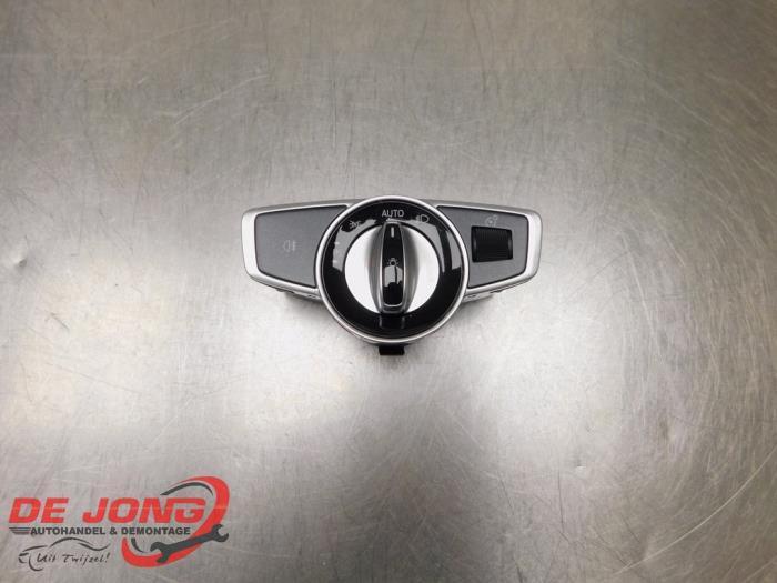 Licht Schakelaar van een Mercedes E-Klasse, Auto-onderdelen, Dashboard en Schakelaars, Mercedes-Benz, Gebruikt, 3 maanden garantie