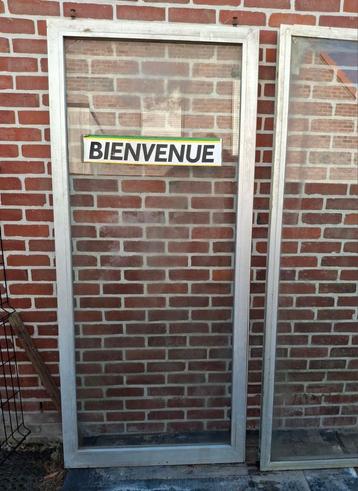 Gratuit Porte et Châssis aluminium.  beschikbaar voor biedingen