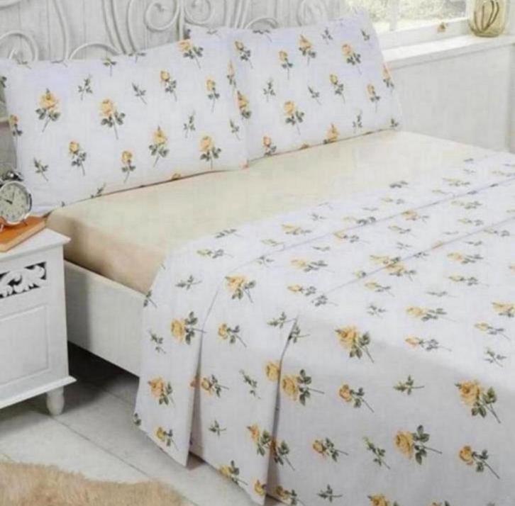 Rosebud 100% brushed Katoen lakenset Single beddengoed set, Huis en Inrichting, Slaapkamer | Beddengoed, Nieuw, Dekbedovertrek