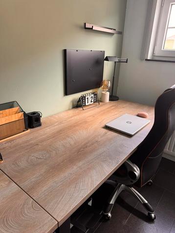 bureau set 160x80cm met bureaustoel, lamp en magnetisch bord beschikbaar voor biedingen