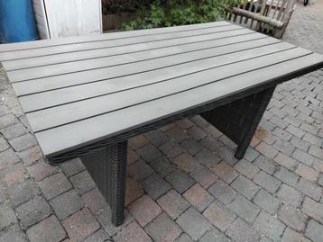 Polywood tuintafel + 4 massief houten stoelen alles nieuw beschikbaar voor biedingen