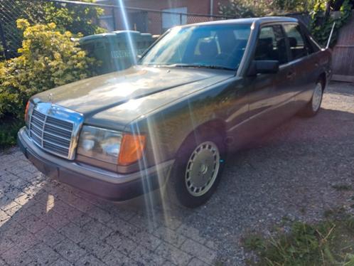 Mercedes w124 230e automaat oldtimer, Auto's, Mercedes-Benz, Bedrijf, Te koop, 200-Serie, Centrale vergrendeling, Benzine, Automaat
