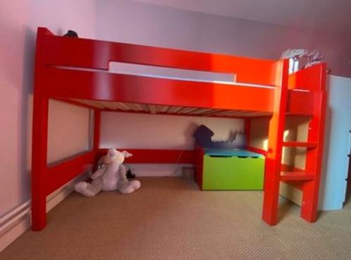 Lit 90x200 surélevé Bopita rouge, Kinderen en Baby's, Kinderkamer | Stapelbedden en Hoogslapers, Gebruikt, Halfhoogslaper, Ophalen