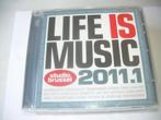 2 CD S - STUDIO BRUSSEL - LIFE IS MUSIC - 2011.1 - NEW IN FO, Cd's en Dvd's, Ophalen of Verzenden, Zo goed als nieuw, Pop