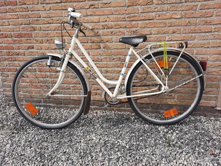 Witte Meisjesfiets 24", Fietsen en Brommers, Fietsen | Meisjes, Zo goed als nieuw, 24 inch, Handrem, Ophalen